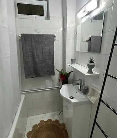 Akis Apartment *